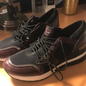 Like New Michael Kors Fashion Sneaker